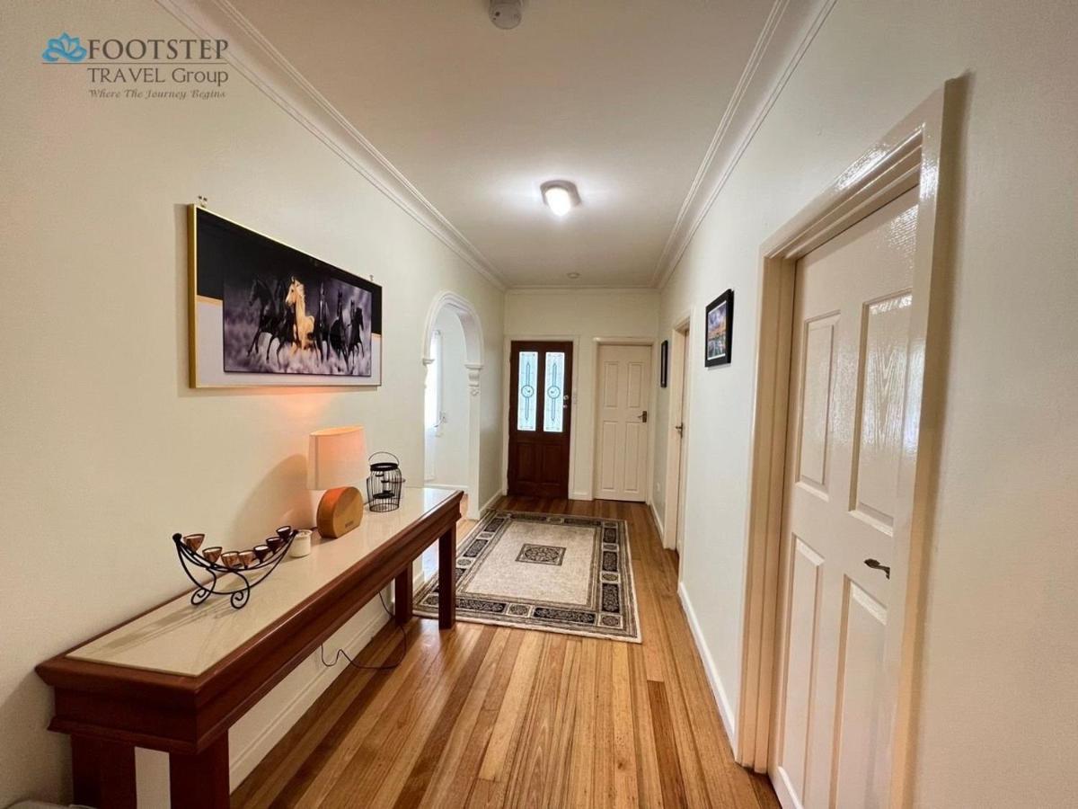 Cosy 4Br Home 15 Minutes Away From Melbourne Airport St Albans Zewnętrze zdjęcie