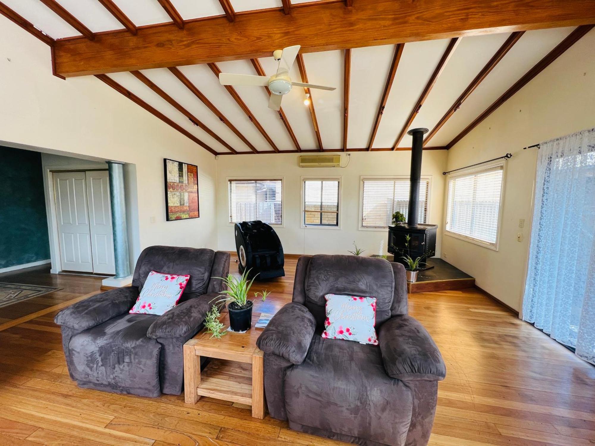 Cosy 4Br Home 15 Minutes Away From Melbourne Airport St Albans Zewnętrze zdjęcie